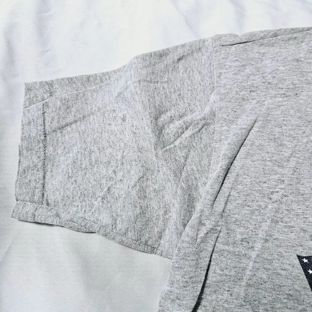 Old Navy Boys Graphic T-Shirt Grey Size XL Cotton Blend Short Sleeve Pullover